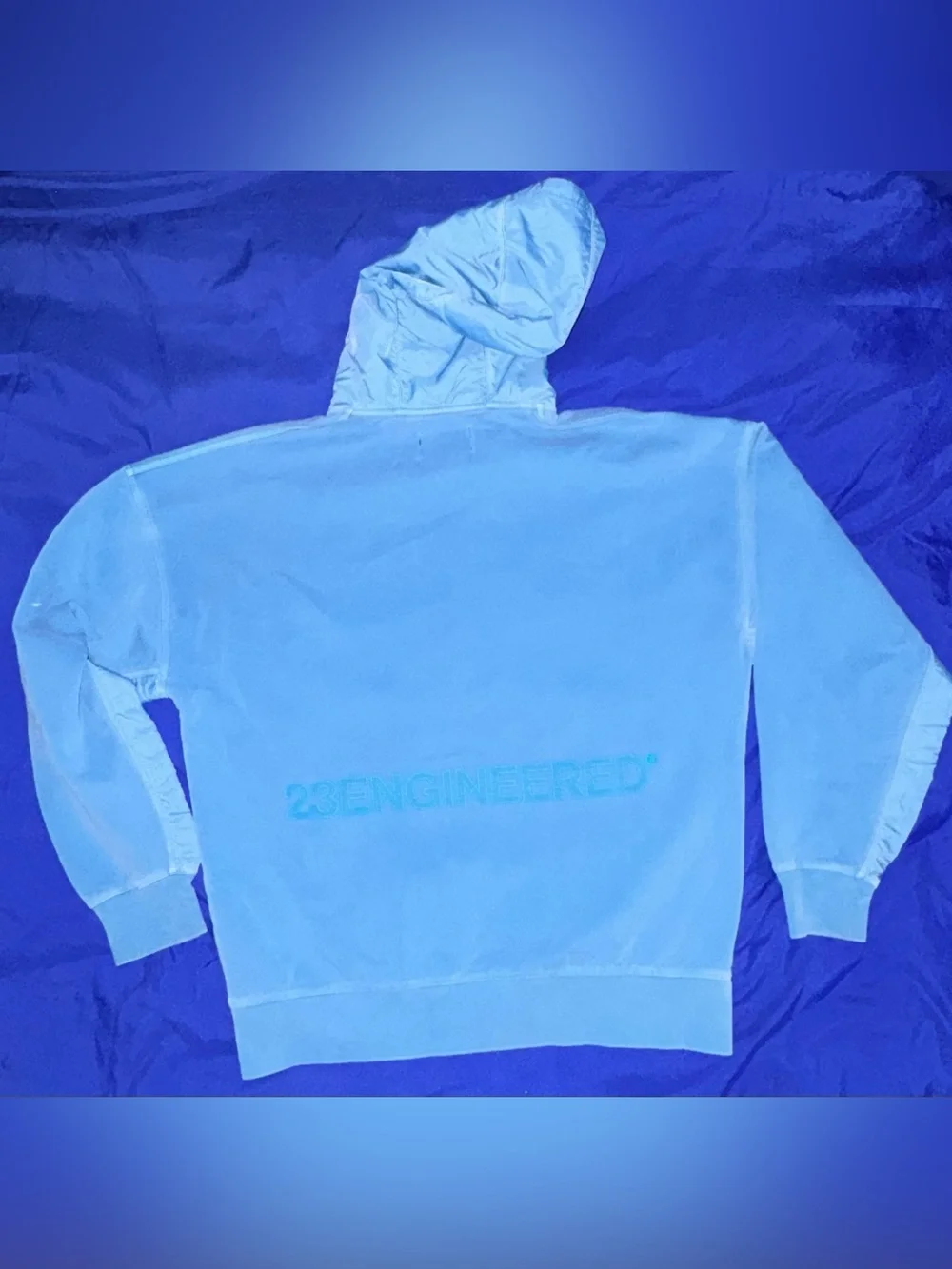 Men’s Jordan Engineered Light Blue Hooded Pullover Sweatshirt Size Medium